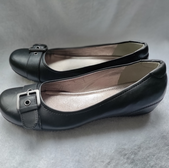 Ecco | Black Leather Wedge Shoes with Silver Buckle Womens Size 38 Womens 8 - Picture 1 of 13